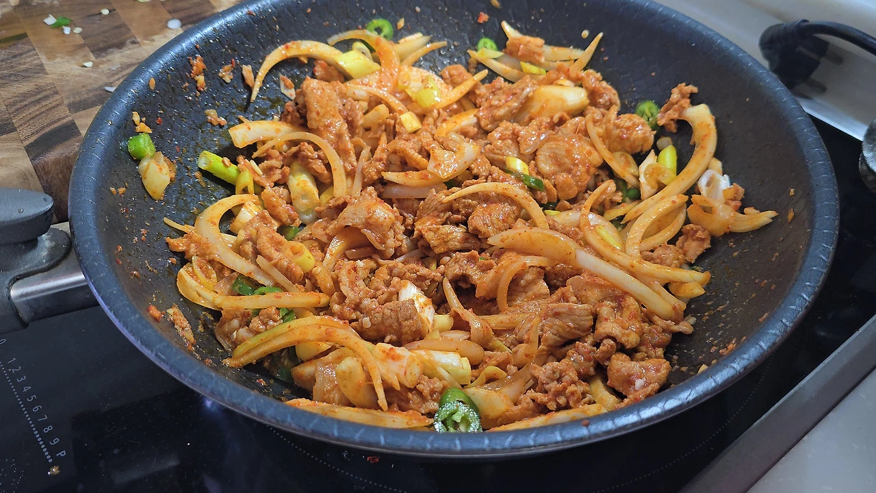 img.jpg?credential=yqXZFxpELC7KVnFOS48ylbz2pIh7yKj8&expires=1759244399&allow_ip=&allow_referer=&signature=RkoMNFDHfhS2CjRpwDL4b4uIUlA%3D