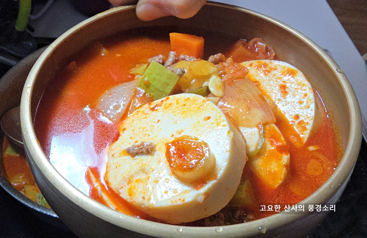 img.png?credential=yqXZFxpELC7KVnFOS48ylbz2pIh7yKj8&expires=1759244399&allow_ip=&allow_referer=&signature=puqPkdghu%2BqcABdPzofTmd1HlaM%3D