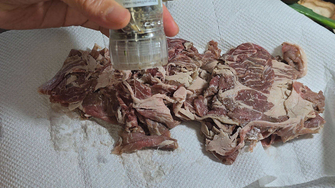 img.jpg?credential=yqXZFxpELC7KVnFOS48ylbz2pIh7yKj8&expires=1767193199&allow_ip=&allow_referer=&signature=itz09s%2FYwQpQvPA704MOFBTj8BY%3D