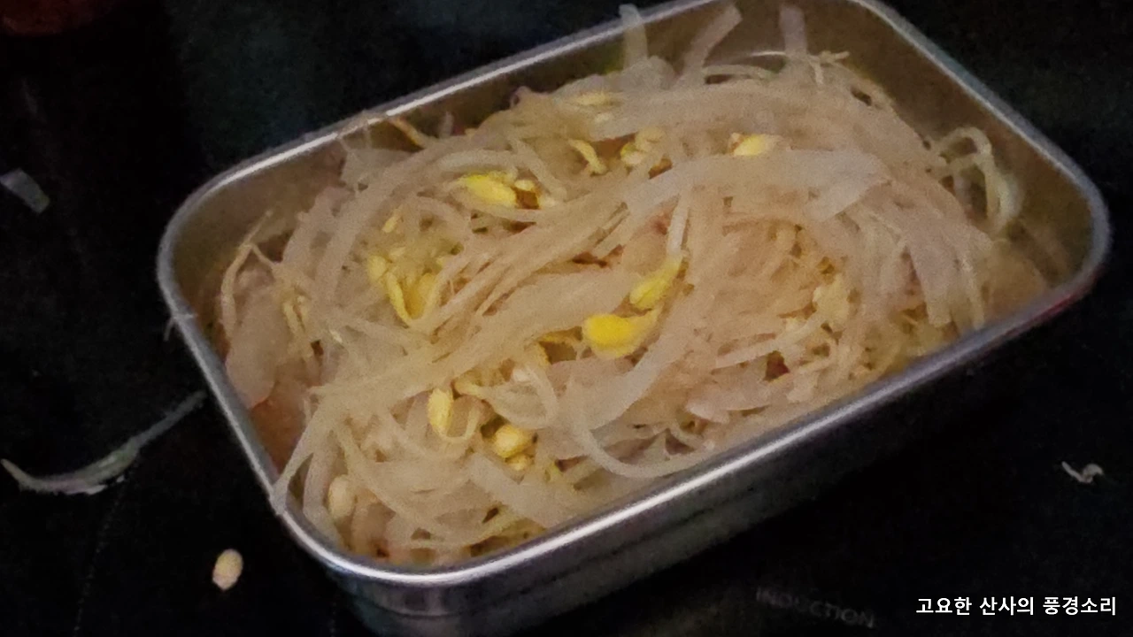 img.png?credential=yqXZFxpELC7KVnFOS48ylbz2pIh7yKj8&expires=1761922799&allow_ip=&allow_referer=&signature=4eFdQUqQ7KE4WN014VSI6Un33w4%3D