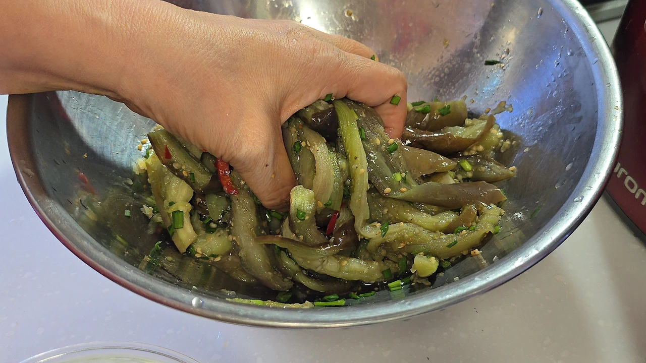 img.jpg?credential=yqXZFxpELC7KVnFOS48ylbz2pIh7yKj8&expires=1756652399&allow_ip=&allow_referer=&signature=hPLbhT7Byac6cw1qX7AZFEGnai0%3D