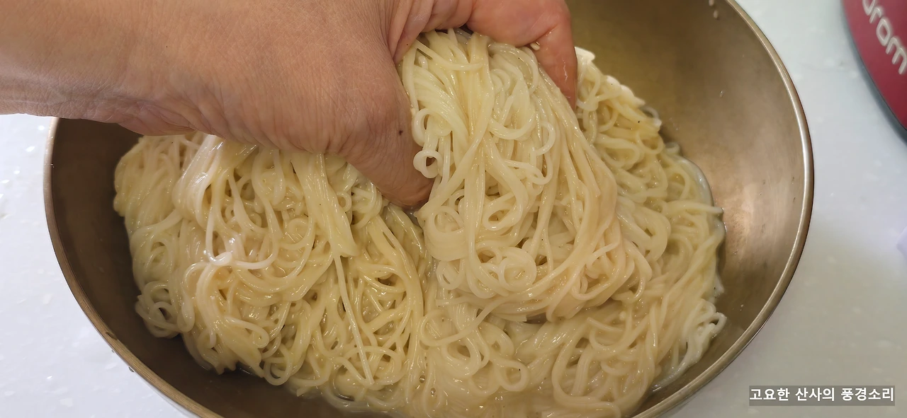 img.png?credential=yqXZFxpELC7KVnFOS48ylbz2pIh7yKj8&expires=1759244399&allow_ip=&allow_referer=&signature=aWn8oPoPVzSe6buNukG3y0ibeDE%3D