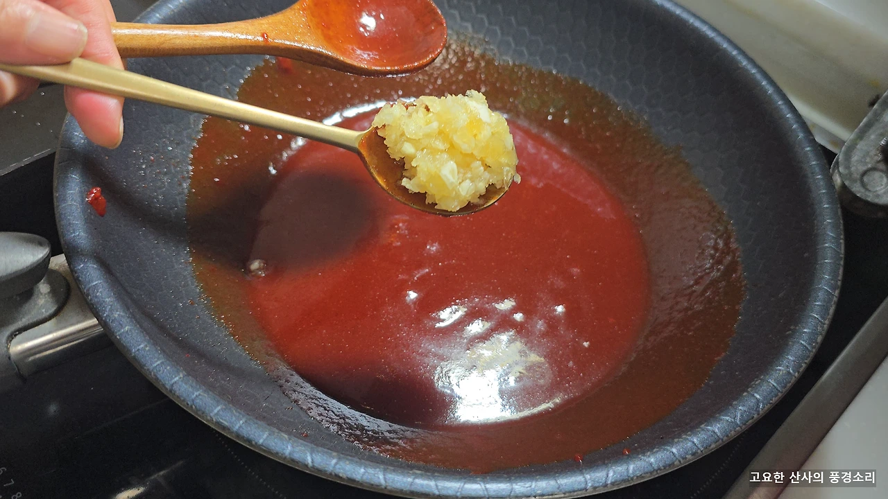 img.png?credential=yqXZFxpELC7KVnFOS48ylbz2pIh7yKj8&expires=1756652399&allow_ip=&allow_referer=&signature=E9ut3rxAJNk%2F%2BYQ%2FSRy8Owqo2gU%3D