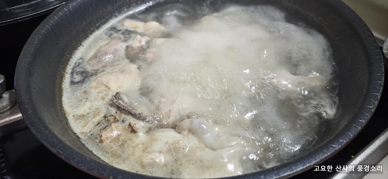 img.png?credential=yqXZFxpELC7KVnFOS48ylbz2pIh7yKj8&expires=1753973999&allow_ip=&allow_referer=&signature=cf6HsZUdEOLn8kwua0fzNMPoUFw%3D