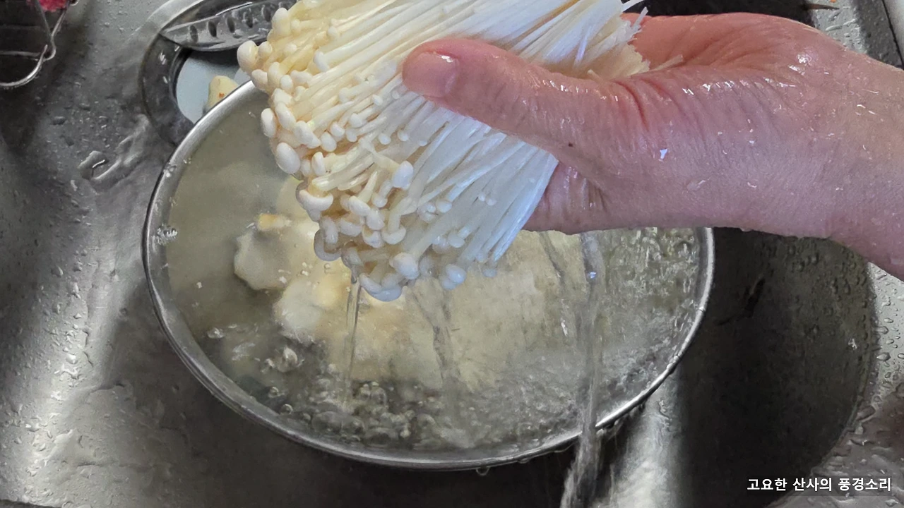 img.png?credential=yqXZFxpELC7KVnFOS48ylbz2pIh7yKj8&expires=1764514799&allow_ip=&allow_referer=&signature=%2Ba0yClnE5Qvr9vZY%2BKv5tV0rhNM%3D