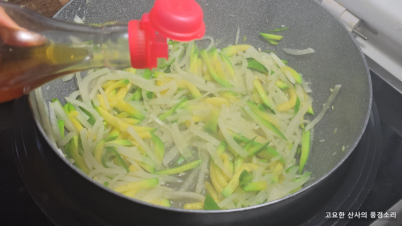 img.png?credential=yqXZFxpELC7KVnFOS48ylbz2pIh7yKj8&expires=1767193199&allow_ip=&allow_referer=&signature=9CWgPN8O4AhgdTXrwaFO13u8GAU%3D