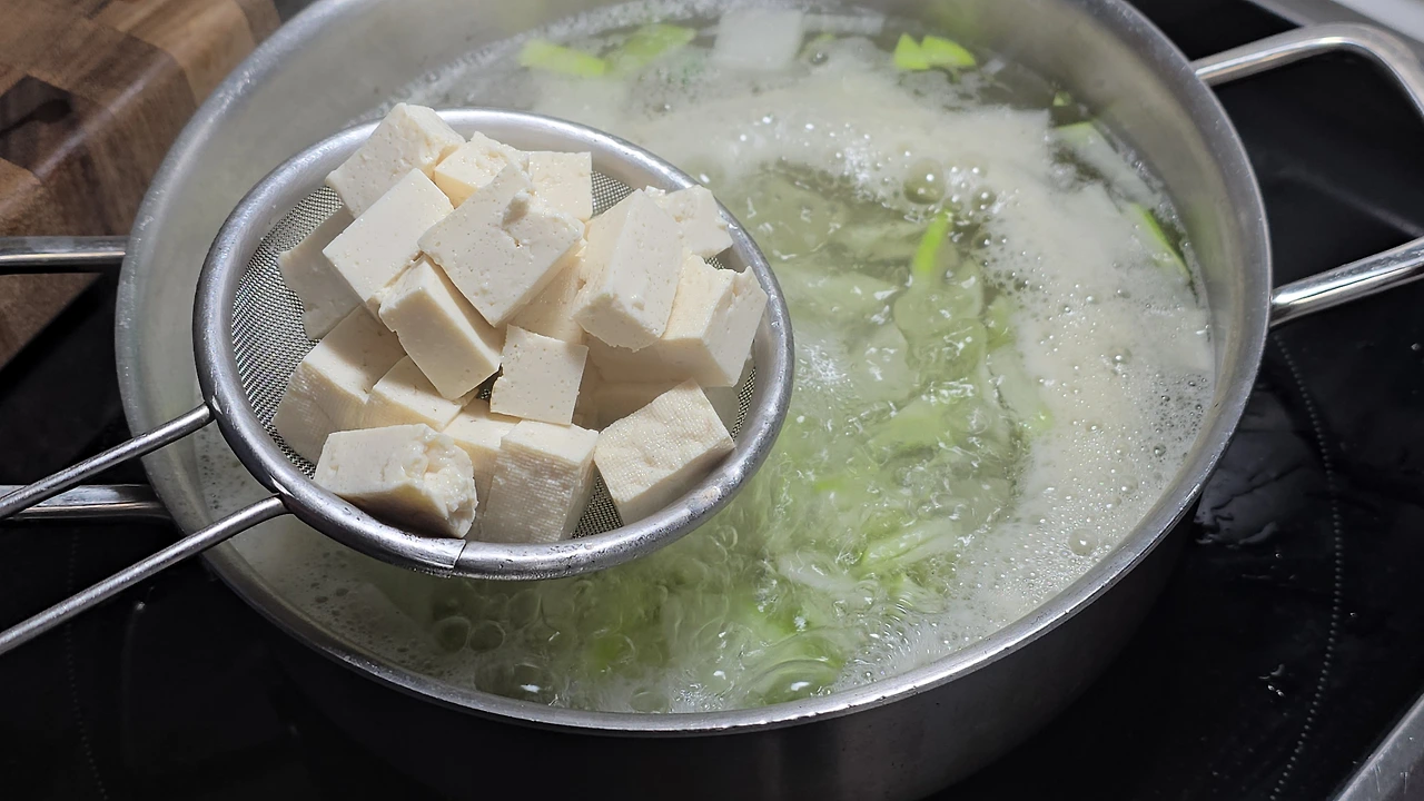 img.jpg?credential=yqXZFxpELC7KVnFOS48ylbz2pIh7yKj8&expires=1769871599&allow_ip=&allow_referer=&signature=UwfmOLbyP59VjyPW%2BjShdyxF4N4%3D