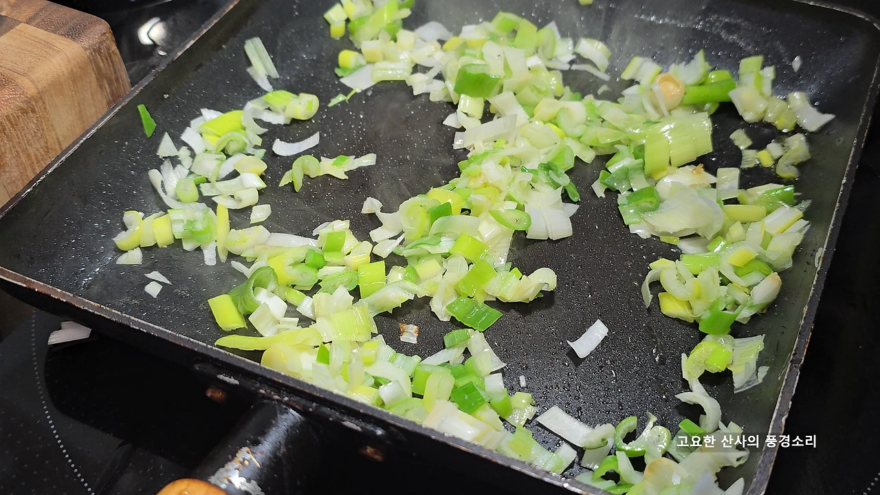 img.png?credential=yqXZFxpELC7KVnFOS48ylbz2pIh7yKj8&expires=1761922799&allow_ip=&allow_referer=&signature=7Ty9g5MFIvngOmySvZ%2FvzP9NIUY%3D