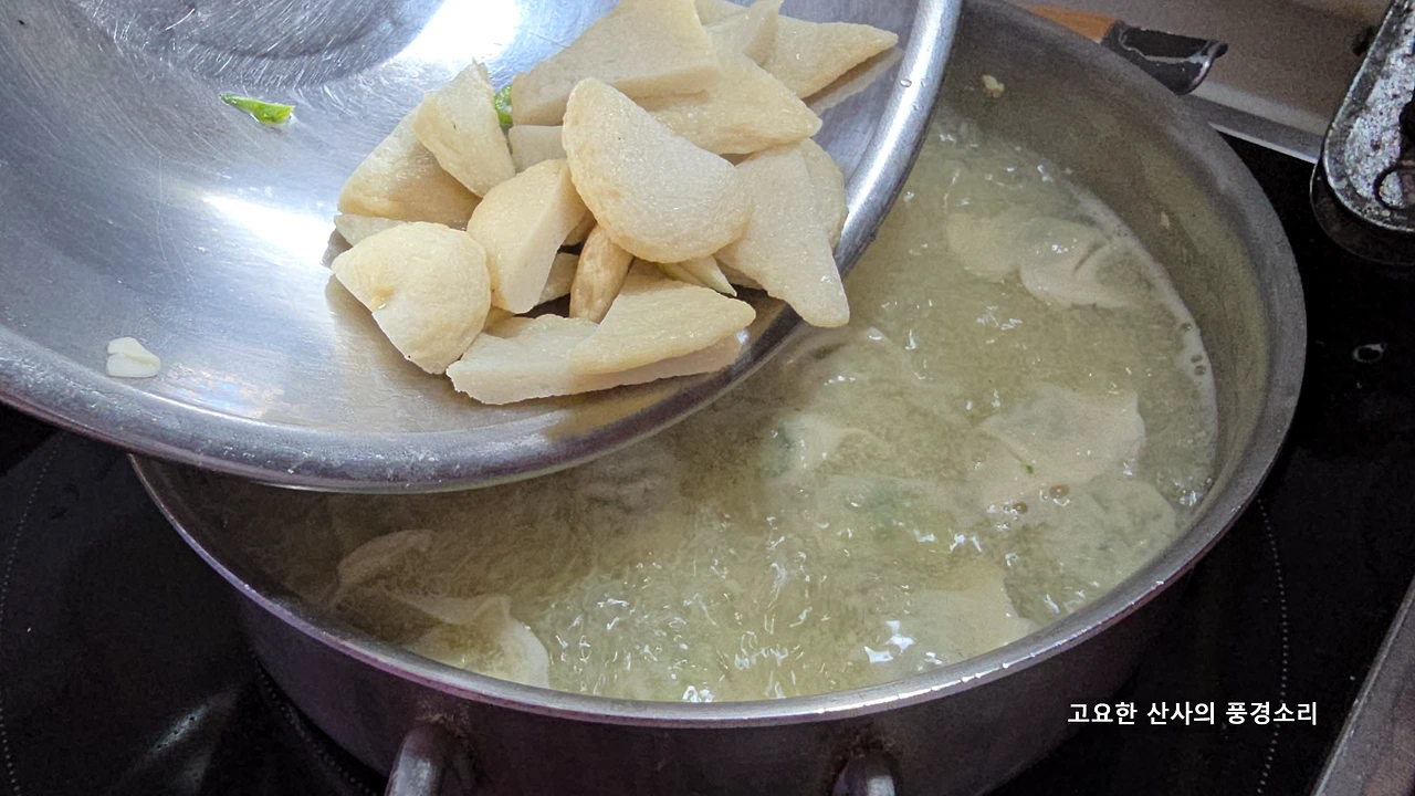 img.png?credential=yqXZFxpELC7KVnFOS48ylbz2pIh7yKj8&expires=1753973999&allow_ip=&allow_referer=&signature=hGieBlSr2FNfDBnjNVm8xBPVZI8%3D