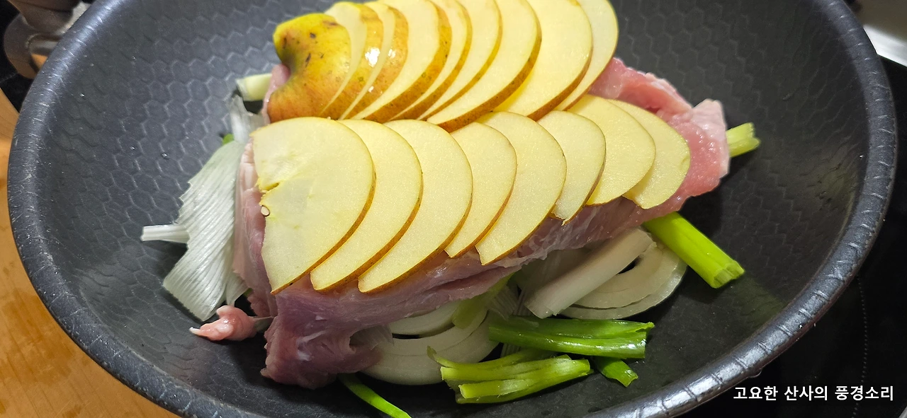 img.png?credential=yqXZFxpELC7KVnFOS48ylbz2pIh7yKj8&expires=1759244399&allow_ip=&allow_referer=&signature=unM3%2BlVqifWy5zi7ATl8tBcWAZ8%3D