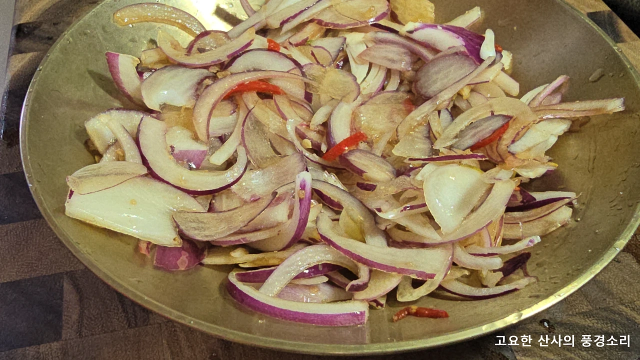 img.png?credential=yqXZFxpELC7KVnFOS48ylbz2pIh7yKj8&expires=1753973999&allow_ip=&allow_referer=&signature=Gh%2BqnSTHVtd8zl6nBe%2Bw9tQJpiU%3D