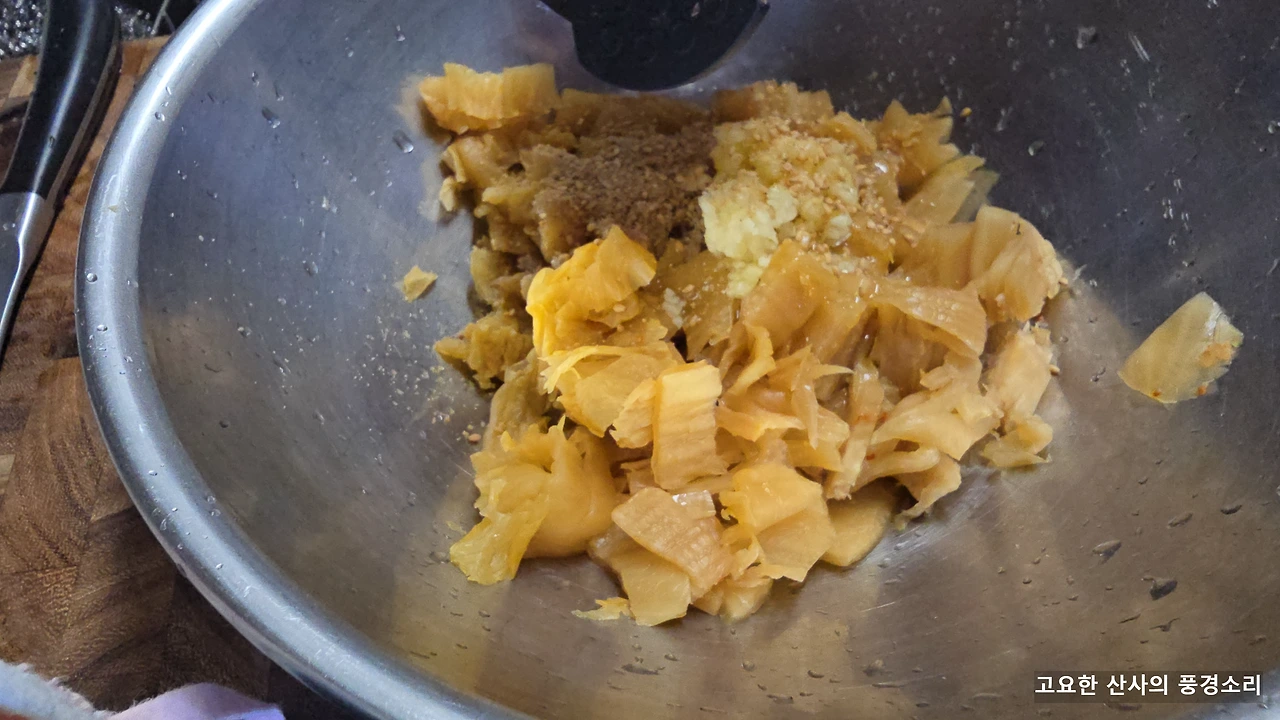 img.png?credential=yqXZFxpELC7KVnFOS48ylbz2pIh7yKj8&expires=1764514799&allow_ip=&allow_referer=&signature=wup19mHywQZAzUcD1QYSJgkeBtU%3D