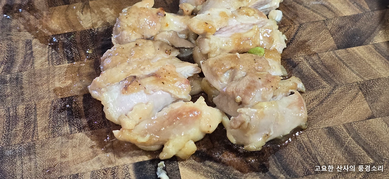 img.png?credential=yqXZFxpELC7KVnFOS48ylbz2pIh7yKj8&expires=1761922799&allow_ip=&allow_referer=&signature=z7NXf1bt05NTRE7JtJeAtZvaUE0%3D