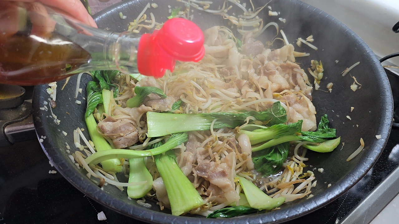 img.jpg?credential=yqXZFxpELC7KVnFOS48ylbz2pIh7yKj8&expires=1764514799&allow_ip=&allow_referer=&signature=VA%2FjRrH6mb5hcnpOoFbC0EETTSY%3D