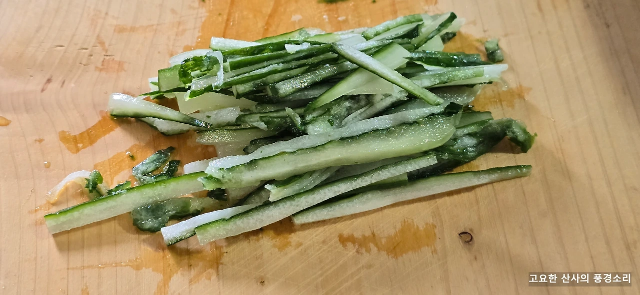 img.png?credential=yqXZFxpELC7KVnFOS48ylbz2pIh7yKj8&expires=1759244399&allow_ip=&allow_referer=&signature=OvX1rPLNvxb5%2F4TCk03XZidbWjs%3D