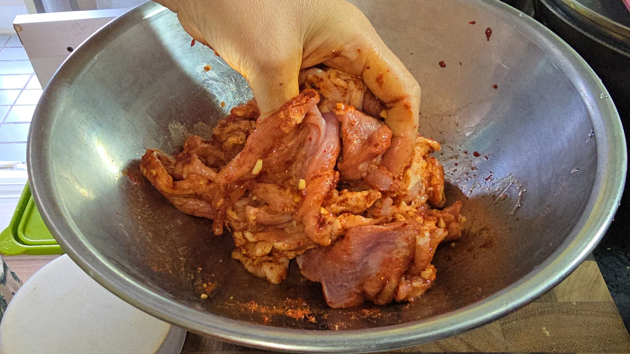 img.jpg?credential=yqXZFxpELC7KVnFOS48ylbz2pIh7yKj8&expires=1759244399&allow_ip=&allow_referer=&signature=4D7pPVDsXyMr08KiFwK22mKFIvo%3D