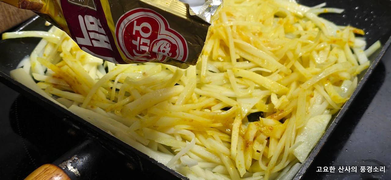 img.png?credential=yqXZFxpELC7KVnFOS48ylbz2pIh7yKj8&expires=1767193199&allow_ip=&allow_referer=&signature=LsbTk8%2F2BaLVfSjmsUawYARH774%3D