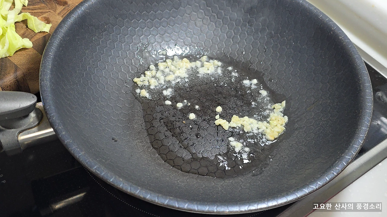 img.png?credential=yqXZFxpELC7KVnFOS48ylbz2pIh7yKj8&expires=1764514799&allow_ip=&allow_referer=&signature=HqEFLcKmcbpqL1fc%2BkNVWY3L7l0%3D