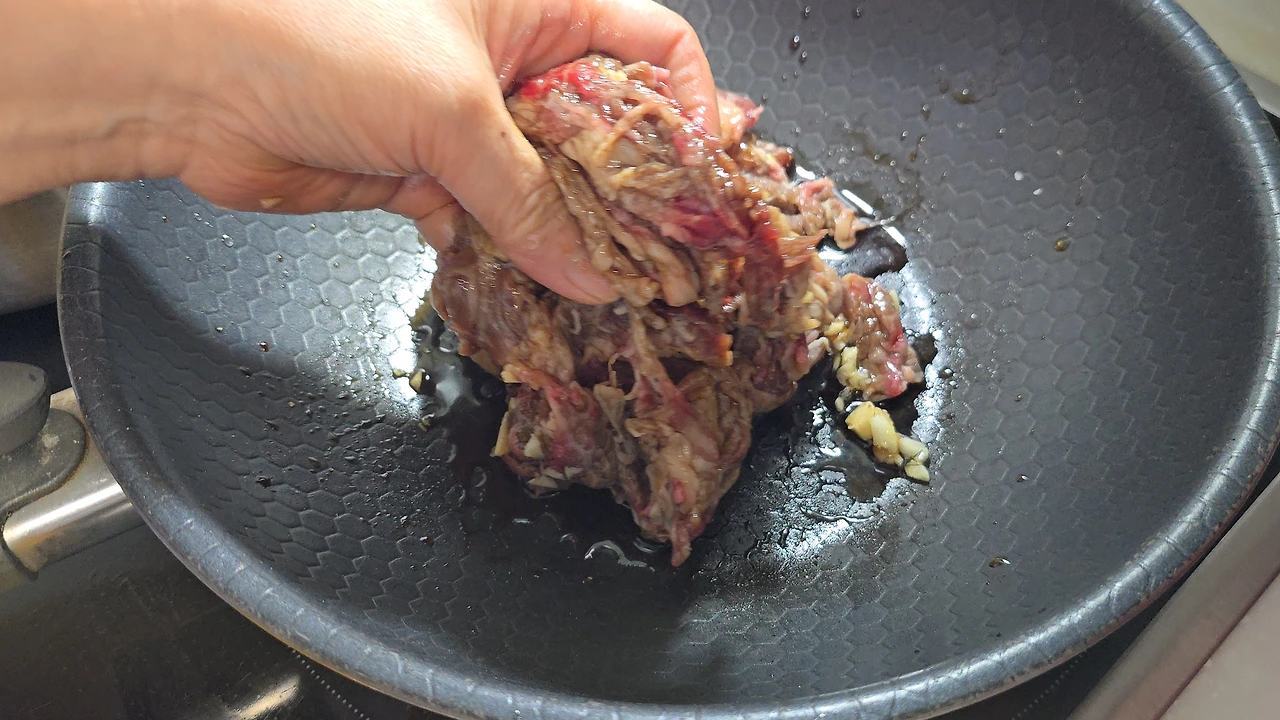 img.jpg?credential=yqXZFxpELC7KVnFOS48ylbz2pIh7yKj8&expires=1761922799&allow_ip=&allow_referer=&signature=V3WTKx3WOyFUXgl1ry%2BNWMKswAI%3D