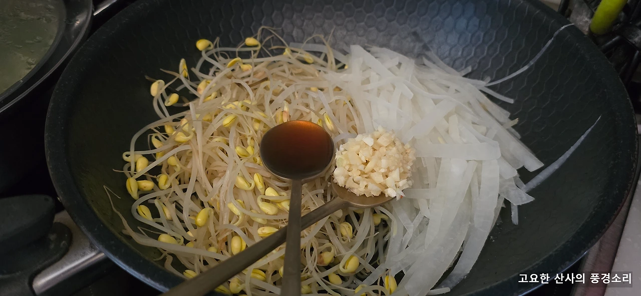 img.png?credential=yqXZFxpELC7KVnFOS48ylbz2pIh7yKj8&expires=1761922799&allow_ip=&allow_referer=&signature=ij3uebkt2KGvcCexXQBWl2ExJ3s%3D