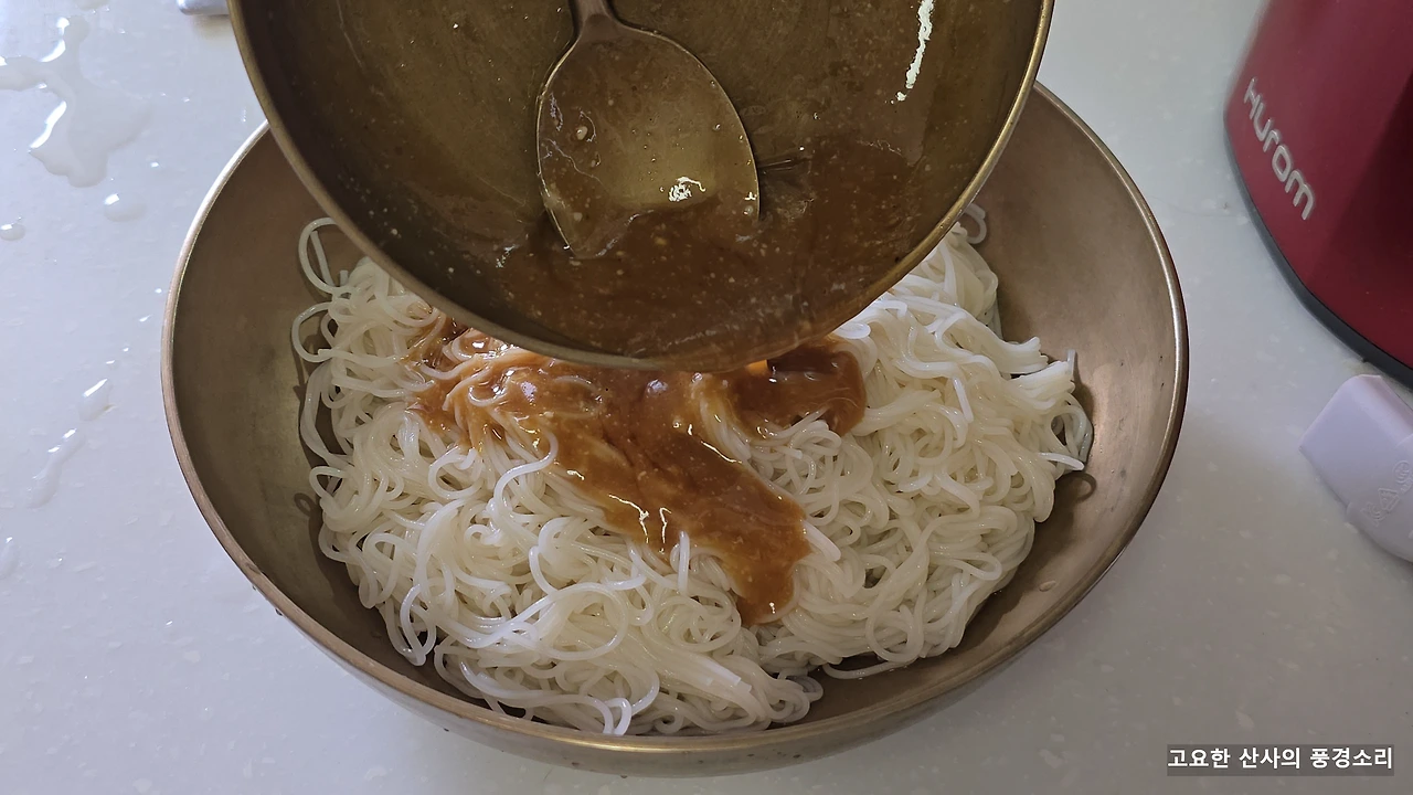 img.png?credential=yqXZFxpELC7KVnFOS48ylbz2pIh7yKj8&expires=1759244399&allow_ip=&allow_referer=&signature=J9MNJje5V33mAxt4C2keaWqvnGA%3D