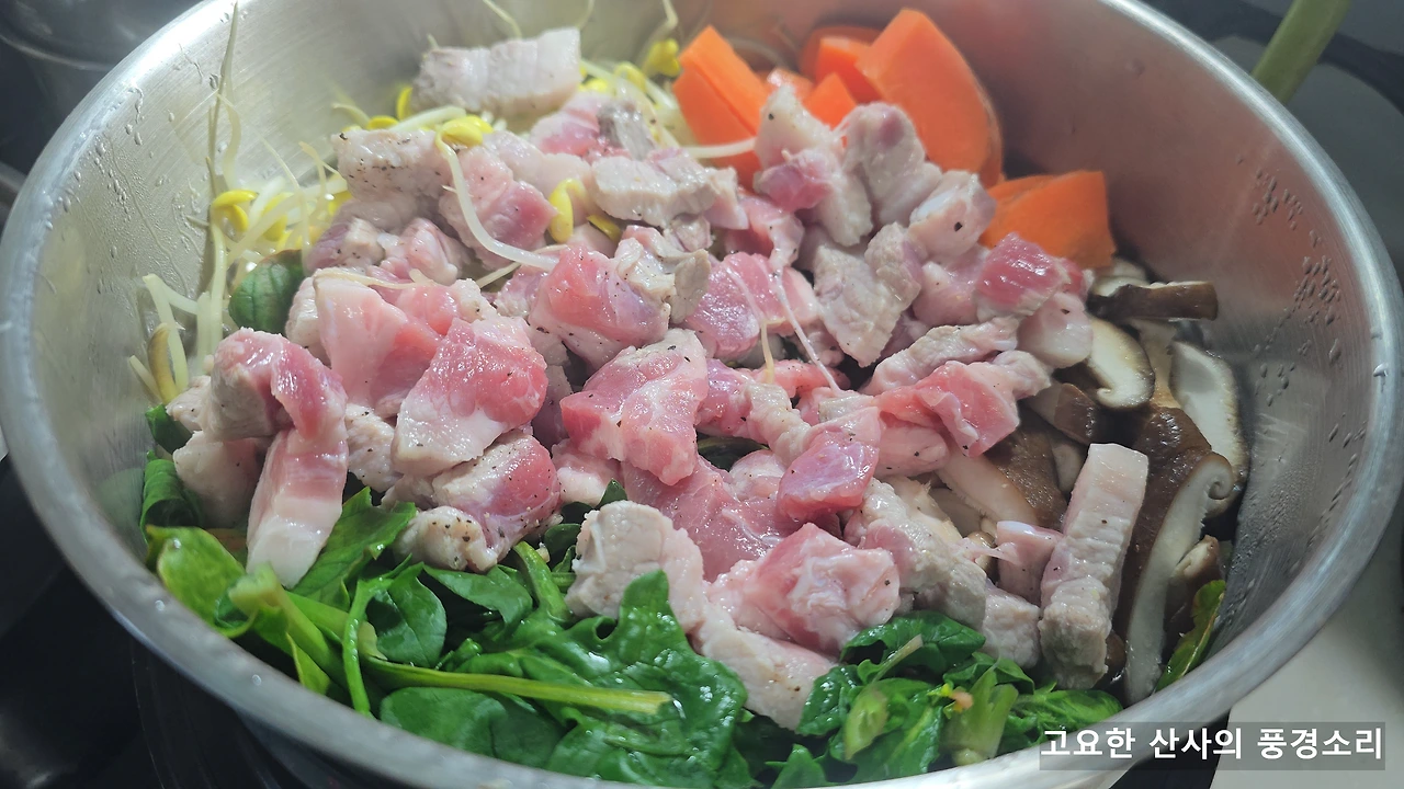 img.png?credential=yqXZFxpELC7KVnFOS48ylbz2pIh7yKj8&expires=1756652399&allow_ip=&allow_referer=&signature=xCQCKes9sC2vpDkigIy6VNezT8k%3D