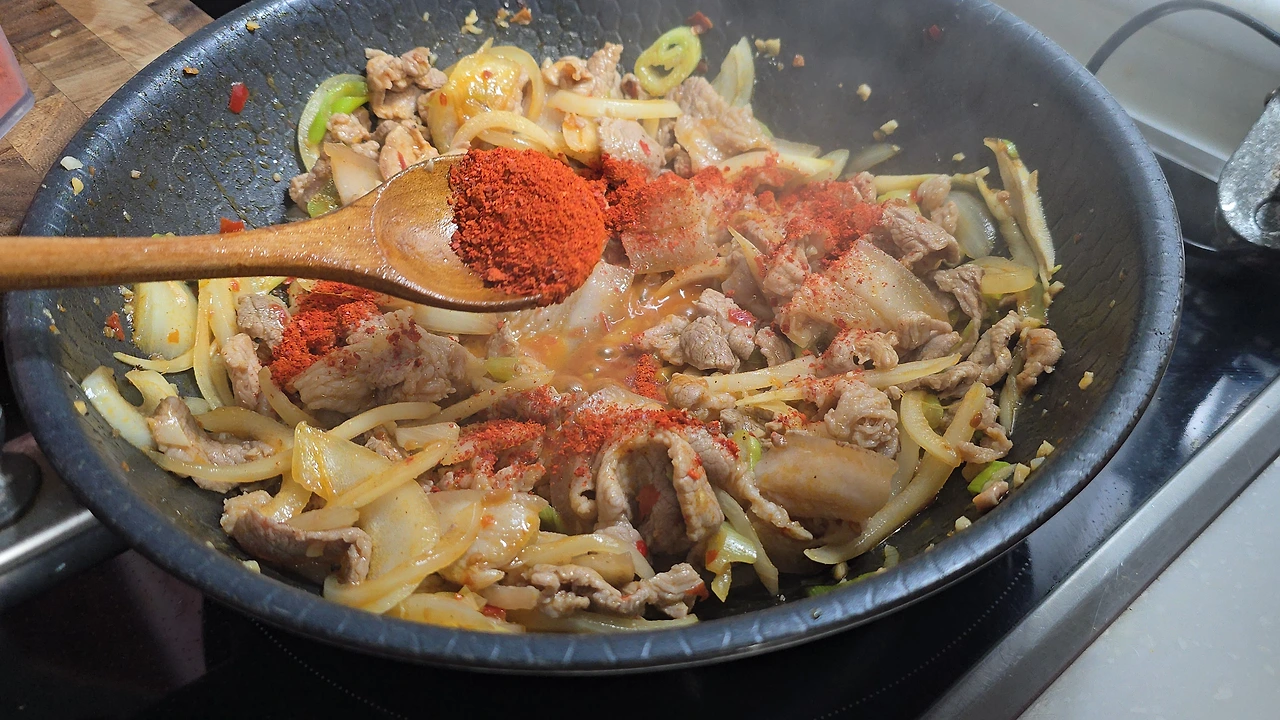 img.jpg?credential=yqXZFxpELC7KVnFOS48ylbz2pIh7yKj8&expires=1764514799&allow_ip=&allow_referer=&signature=JQEu3XWfWKrCs0SU1Y9zdcVMHI4%3D