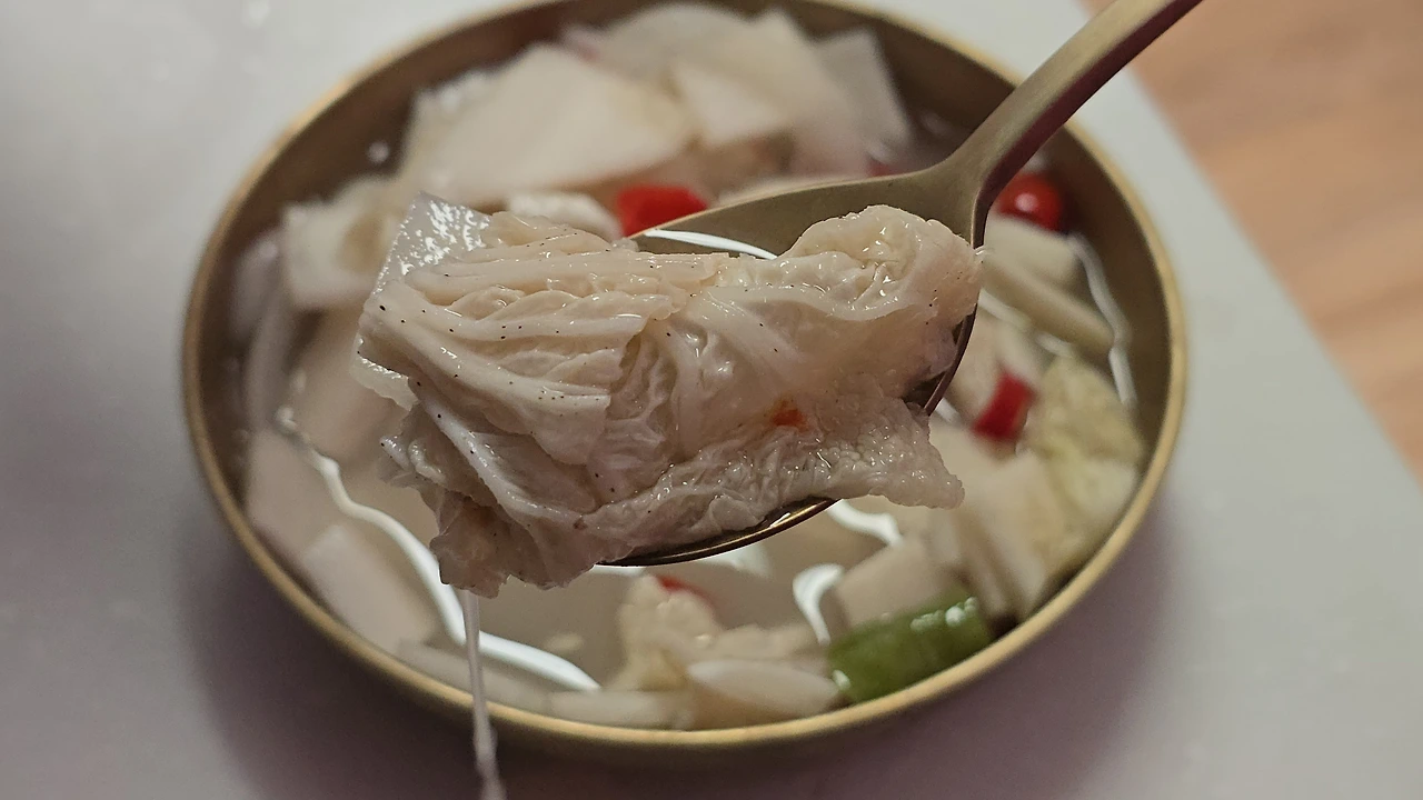 img.jpg?credential=yqXZFxpELC7KVnFOS48ylbz2pIh7yKj8&expires=1756652399&allow_ip=&allow_referer=&signature=bYakLbcjFjV2v1bDgTcP0Rkp3f4%3D