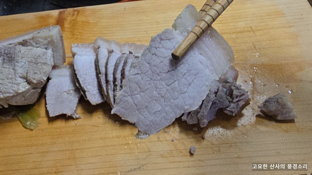 img.png?credential=yqXZFxpELC7KVnFOS48ylbz2pIh7yKj8&expires=1759244399&allow_ip=&allow_referer=&signature=4ymjZf%2Bs%2Blv97nviyI1uHMbPgKs%3D