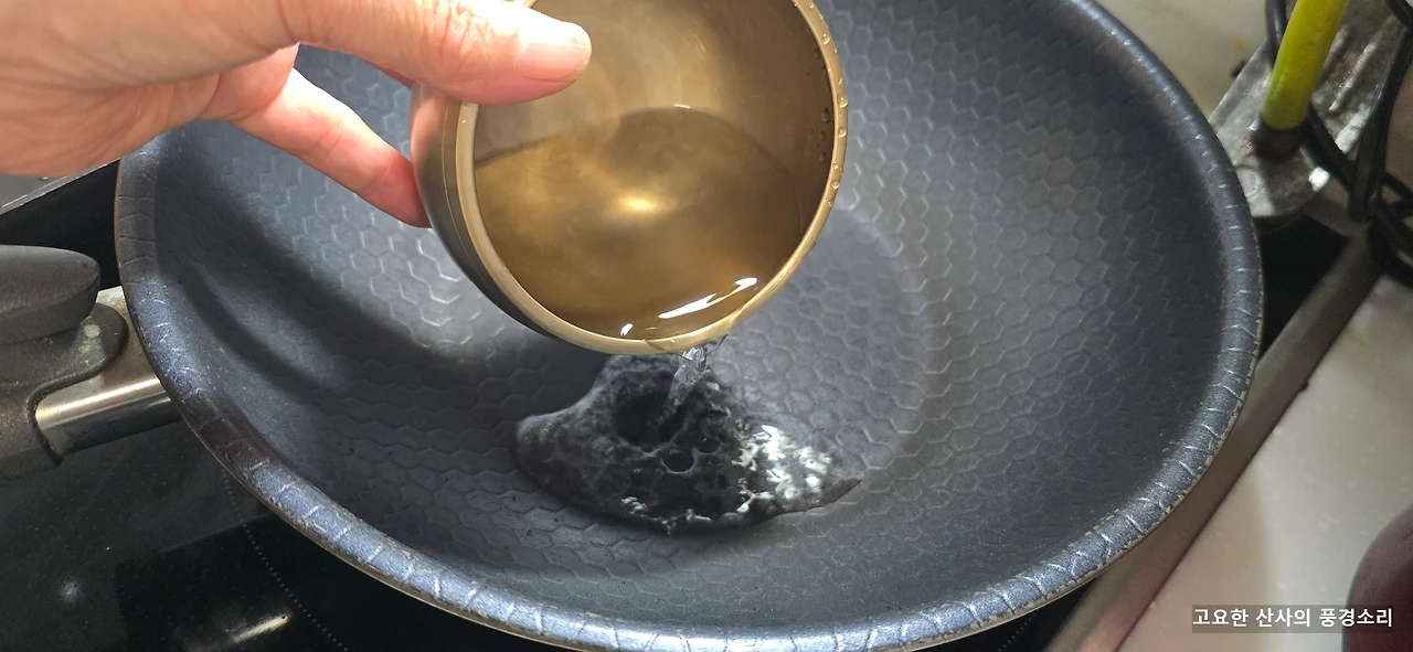 img.png?credential=yqXZFxpELC7KVnFOS48ylbz2pIh7yKj8&expires=1756652399&allow_ip=&allow_referer=&signature=m6vGUXL8Qn0fW387BF2bi8B9yHg%3D