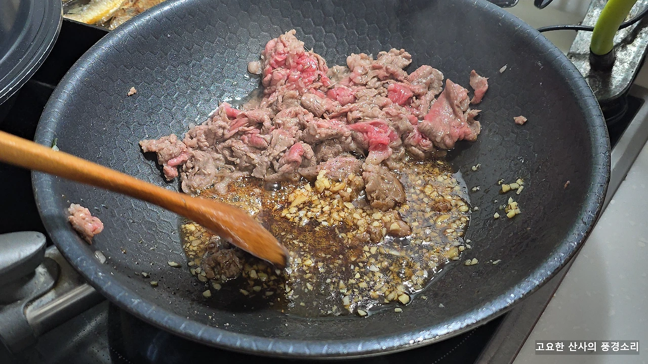 img.png?credential=yqXZFxpELC7KVnFOS48ylbz2pIh7yKj8&expires=1764514799&allow_ip=&allow_referer=&signature=vj1GQuFbSUa%2FroXwEKH19cfGZIA%3D