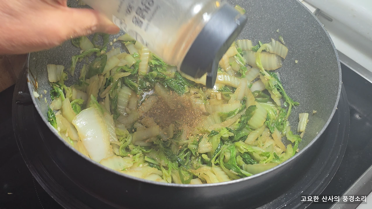 img.png?credential=yqXZFxpELC7KVnFOS48ylbz2pIh7yKj8&expires=1767193199&allow_ip=&allow_referer=&signature=NbvOLU9RNqxg864OZ1O6ia80M7g%3D