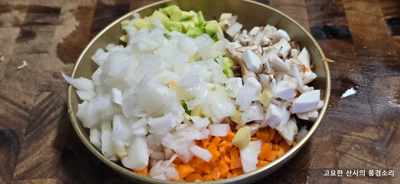 img.png?credential=yqXZFxpELC7KVnFOS48ylbz2pIh7yKj8&expires=1756652399&allow_ip=&allow_referer=&signature=KEUus1lvJOt4PFTwN%2F6LjjfpEA0%3D