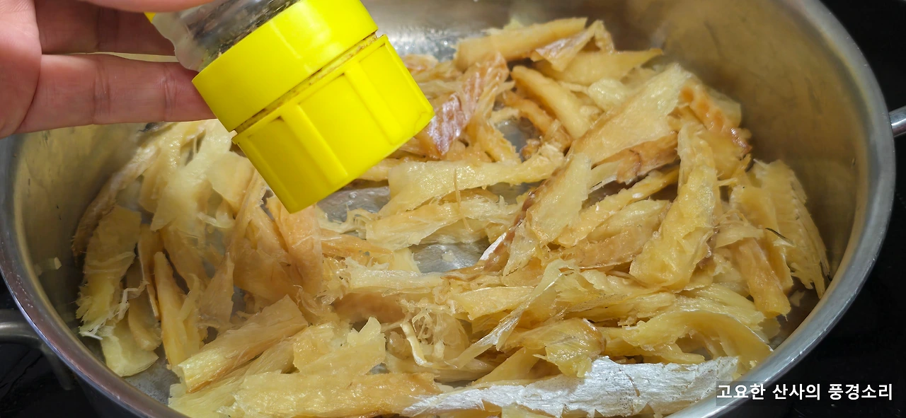 img.png?credential=yqXZFxpELC7KVnFOS48ylbz2pIh7yKj8&expires=1761922799&allow_ip=&allow_referer=&signature=DUF8uclHgy%2BlzNYovFIYuS8ao5U%3D