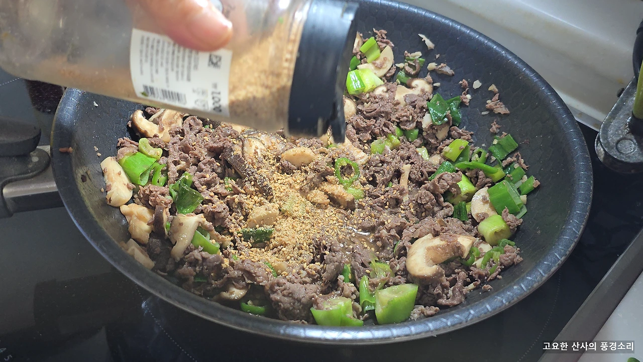 img.png?credential=yqXZFxpELC7KVnFOS48ylbz2pIh7yKj8&expires=1756652399&allow_ip=&allow_referer=&signature=9tzNtimk5UsCoNENnYTJ3DPHxvk%3D