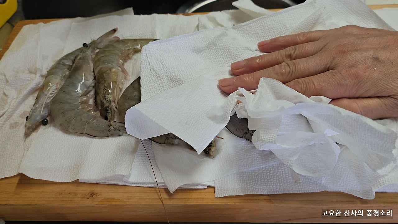 img.png?credential=yqXZFxpELC7KVnFOS48ylbz2pIh7yKj8&expires=1759244399&allow_ip=&allow_referer=&signature=WQNazlV%2BHNq1EuXaMalBumsZRU0%3D