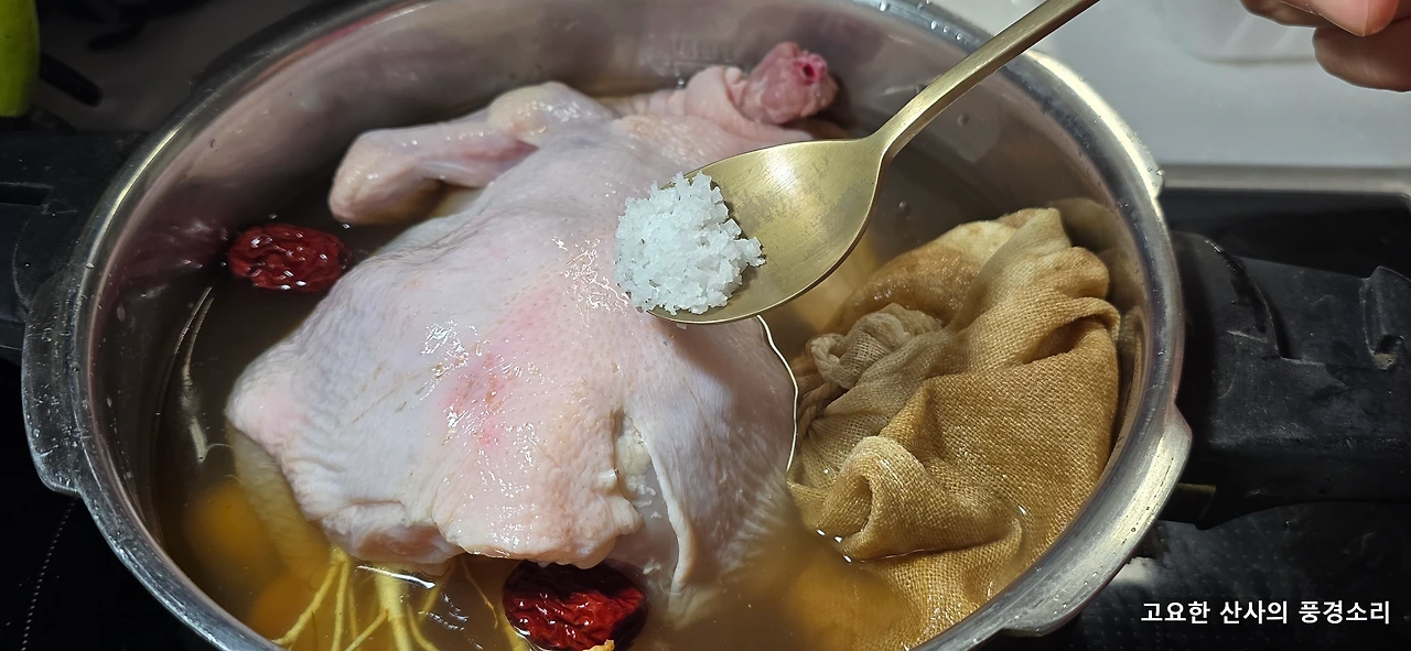 img.png?credential=yqXZFxpELC7KVnFOS48ylbz2pIh7yKj8&expires=1756652399&allow_ip=&allow_referer=&signature=ipEfTqG%2FadiZE7ZvDVdFnv1JHNg%3D