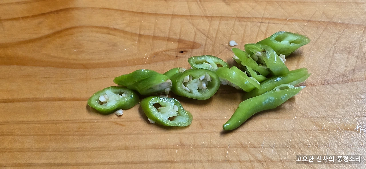 img.png?credential=yqXZFxpELC7KVnFOS48ylbz2pIh7yKj8&expires=1759244399&allow_ip=&allow_referer=&signature=ULRv2HNuU7f2qdhndZtZRgRDp0k%3D