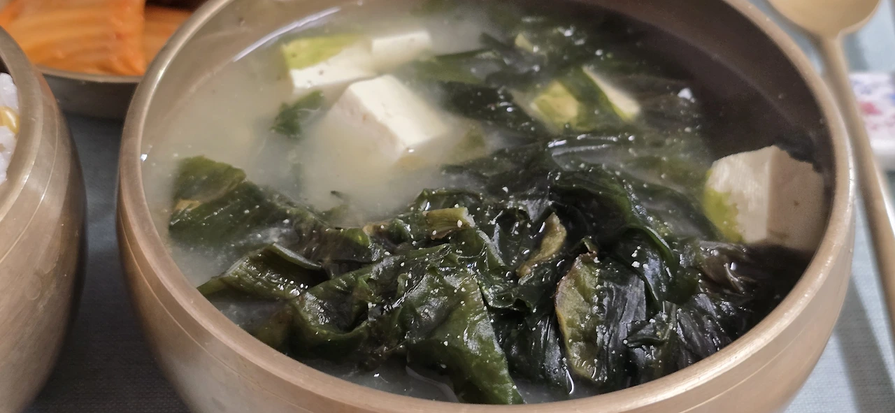 img.jpg?credential=yqXZFxpELC7KVnFOS48ylbz2pIh7yKj8&expires=1756652399&allow_ip=&allow_referer=&signature=EF7wi%2F%2FrMiuSdCVwBwAHyKOS0bA%3D