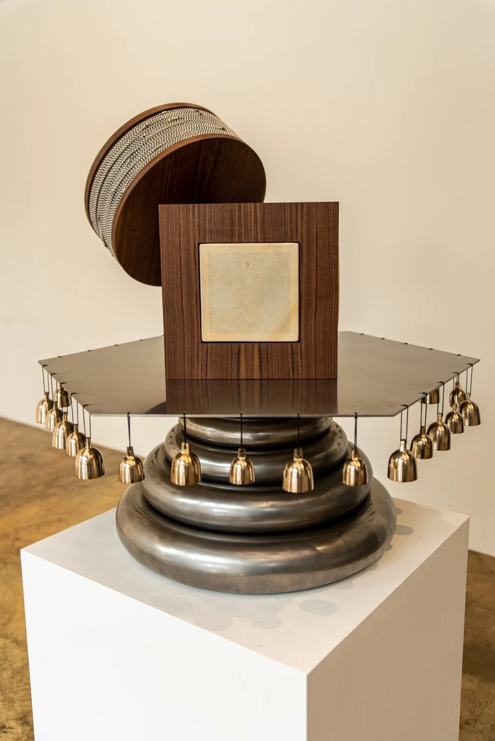 %EF%BB%BF%EC%84%9C%EC%9A%B8_%EC%A0%84%EC%8B%9C%ED%9A%8C_%EB%B6%81%EC%B4%8C_%EA%B0%A4%EB%9F%AC%EB%A6%AC_%EB%B0%94%EB%9D%BC%EC%BA%87_%EC%BB%A8%ED%85%9C%ED%8F%AC%EB%9F%AC%EB%A6%AC_%EB%AA%A8%EC%85%98_%EB%9D%BC%EC%9D%B8-08.jpg?type=w966