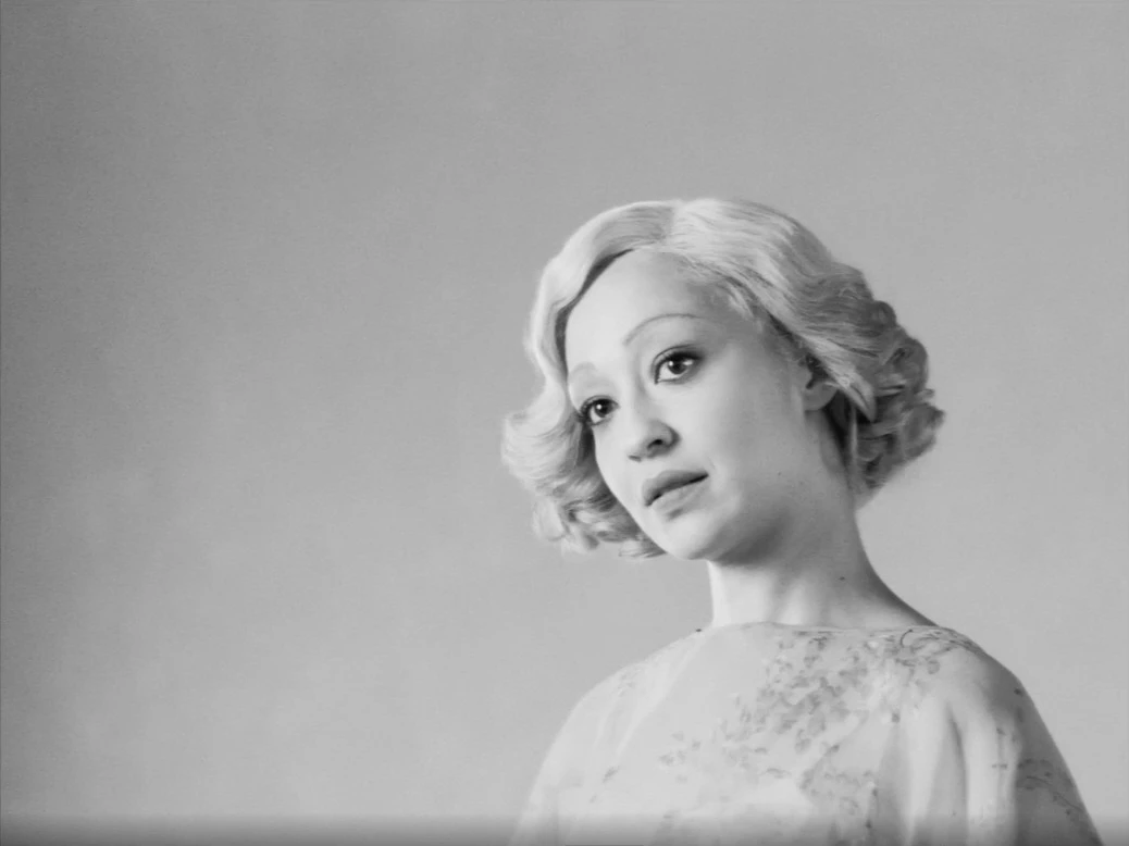 패싱 원작소설.jpeg