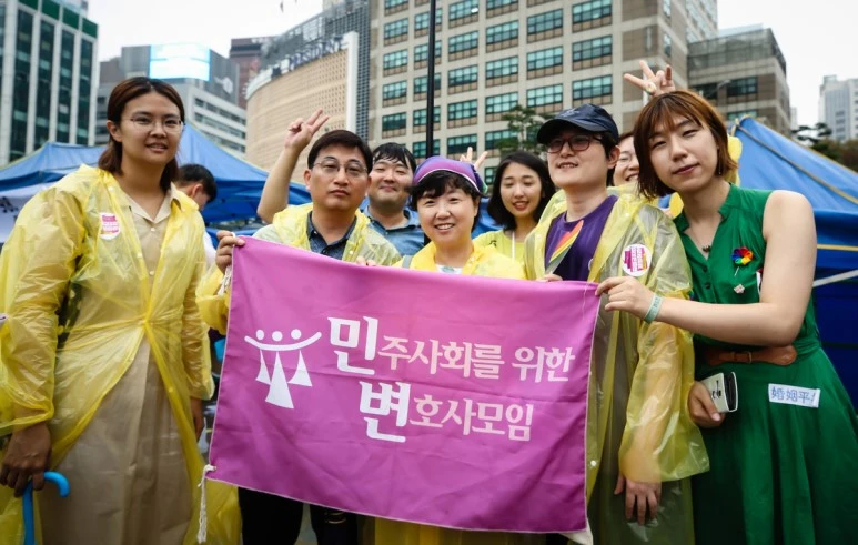 slide_522602_7374714_free.jpg?type=w773