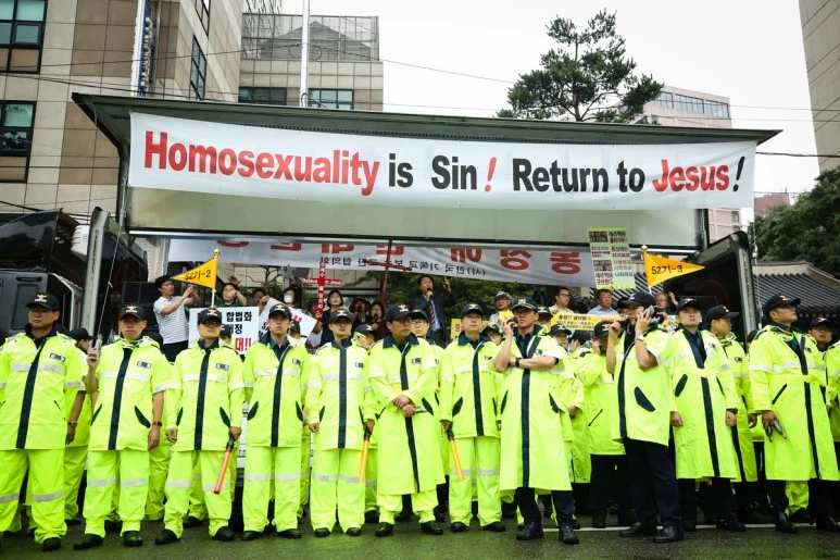 slide_522602_7374756_free.jpg?type=w773