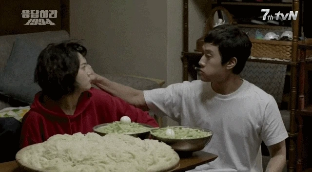 PYER6EIUEHVRLIN4VW62.gif?type=w773