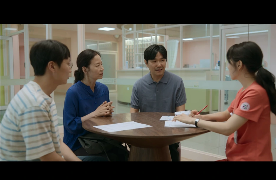 screencapture-netflix-watch-81591621-2025-04-07-13_45_02.png?type=w1