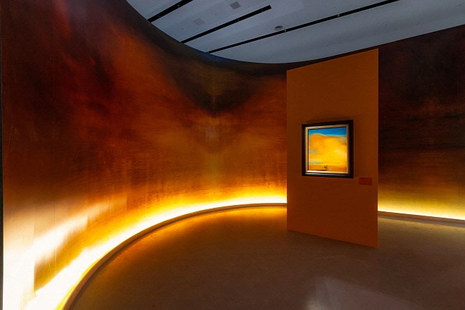 %EC%84%B9%EC%85%98_02_%EC%B4%88%ED%98%84%EC%8B%A4%EC%A3%BC%EC%9D%98__%EC%A0%84%EC%8B%9C%EC%A0%84%EA%B2%BD_(2),_2021.jpg?type=w1