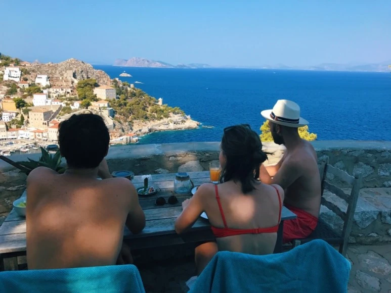 8D62E515-1706-41BB-9F82-7FBFD0A20E46.jpg?type=w773