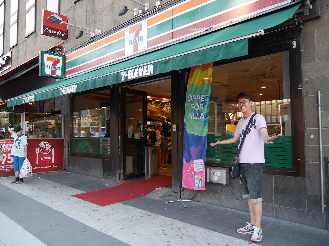 35-3. 맥주를 안파는 스톡홀름 세븐 일레븐.JPG