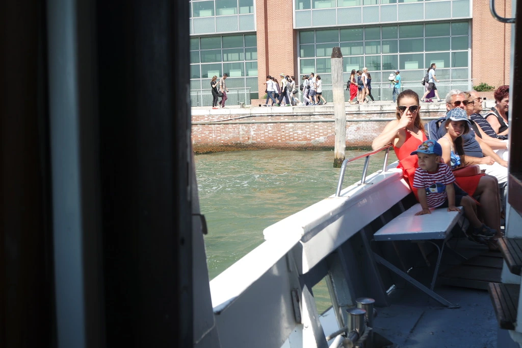 99F3D73359D77DAE0EAF26