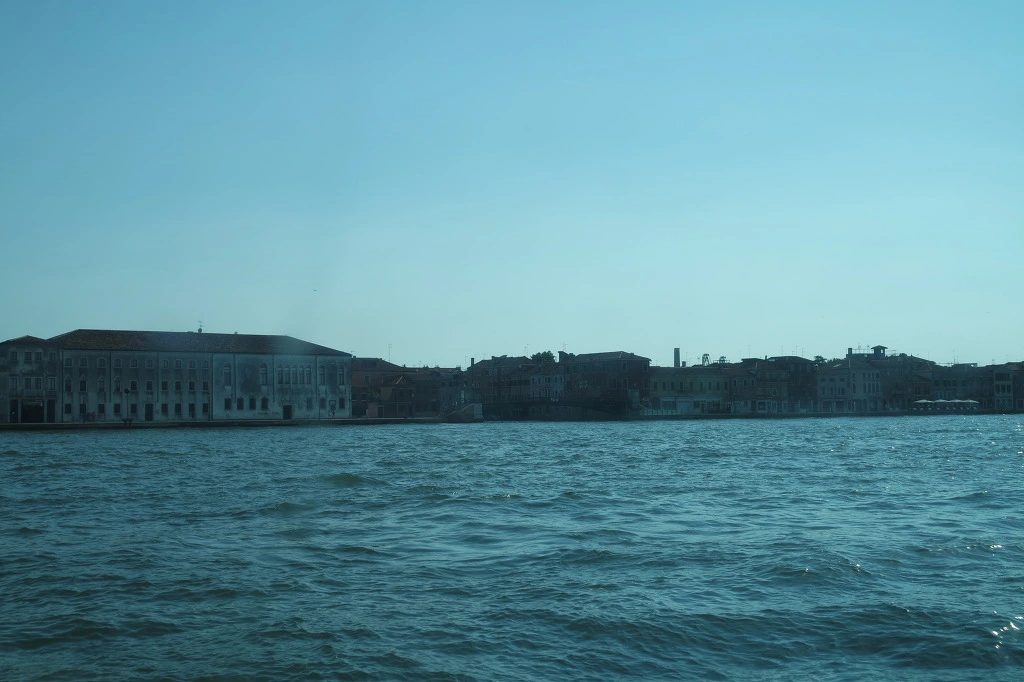 9916A83359D77F451D9349